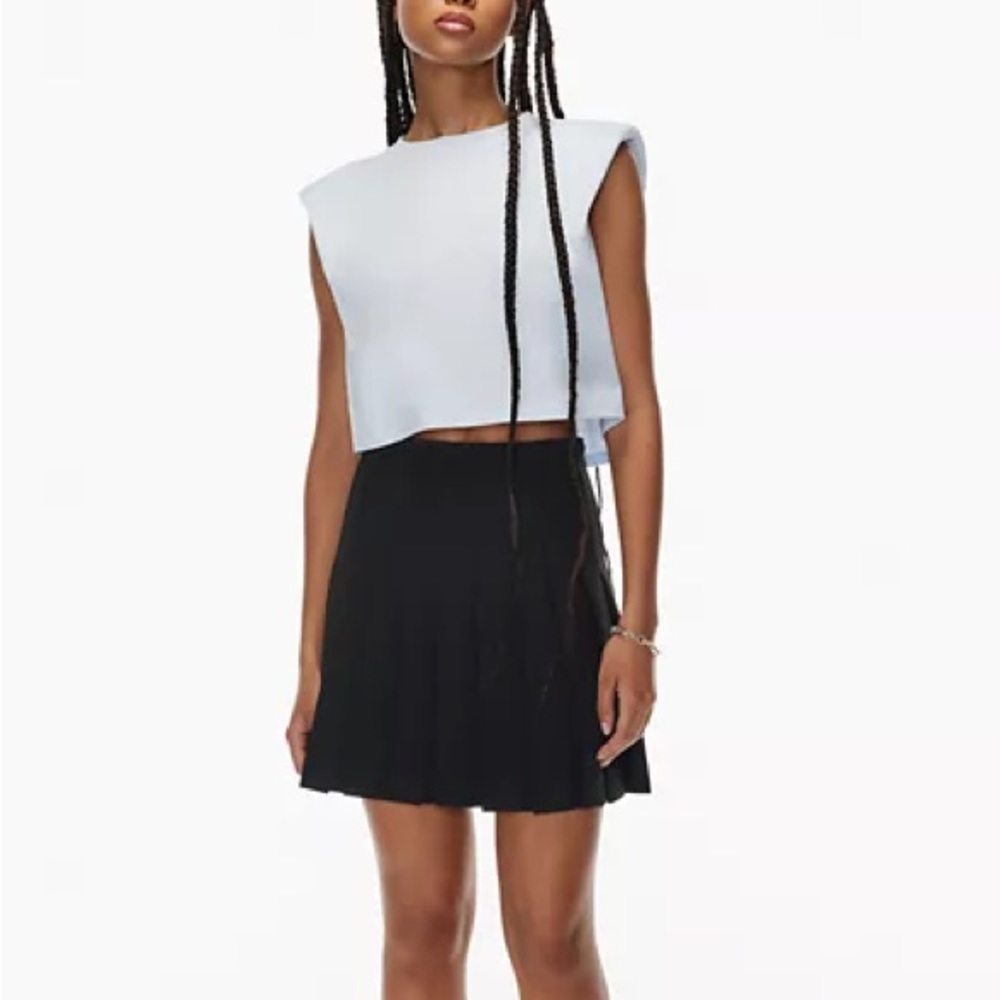 NWOT Aritzia Babaton Pistilli Mini Skirt - Black
